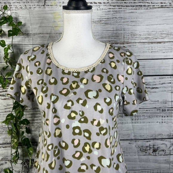 Lori Goldstein LOGO Top Tunic size Extra Small Lilac Green Leopard Pockets Slim - Picture 4 of 13